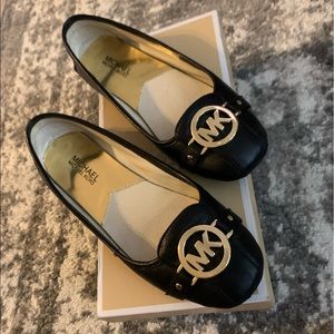 Michael Kors Fulton moc flats sz 8